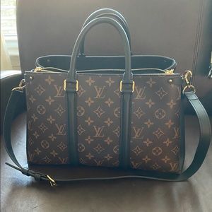 Louis Vuitton Soufflot Handbag MM